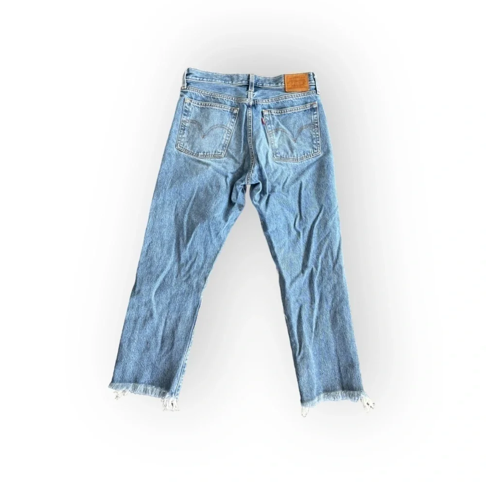 Levi's Premium Wedgie Straight Distressed Medium Wash